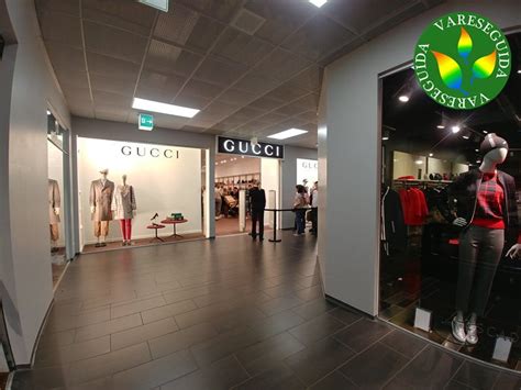 gucci foxtown|Shop Gucci, Prada, D and G .